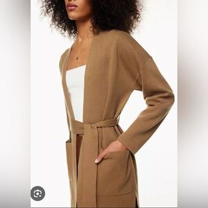 Aritzia Wilfred Belize Cardigan in gold camel size s